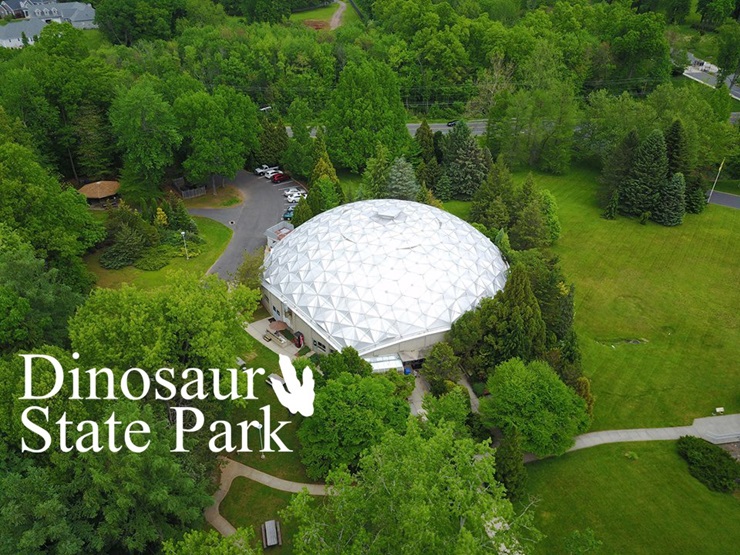 Aerial photo of dinosaur state park