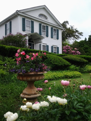 Front of Osborne Homestead Museum with Peonies and Fountain
