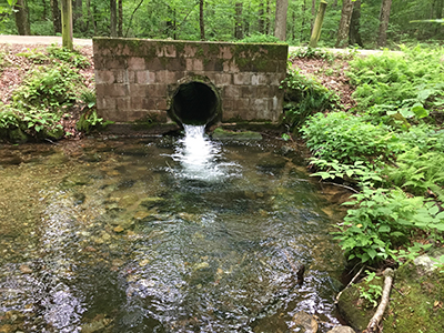 The Mott Hill Brook culvert on DelReeves Road in Meshomasic State Forest before it was replaced.