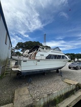 32'9", Carver Mariner 3396