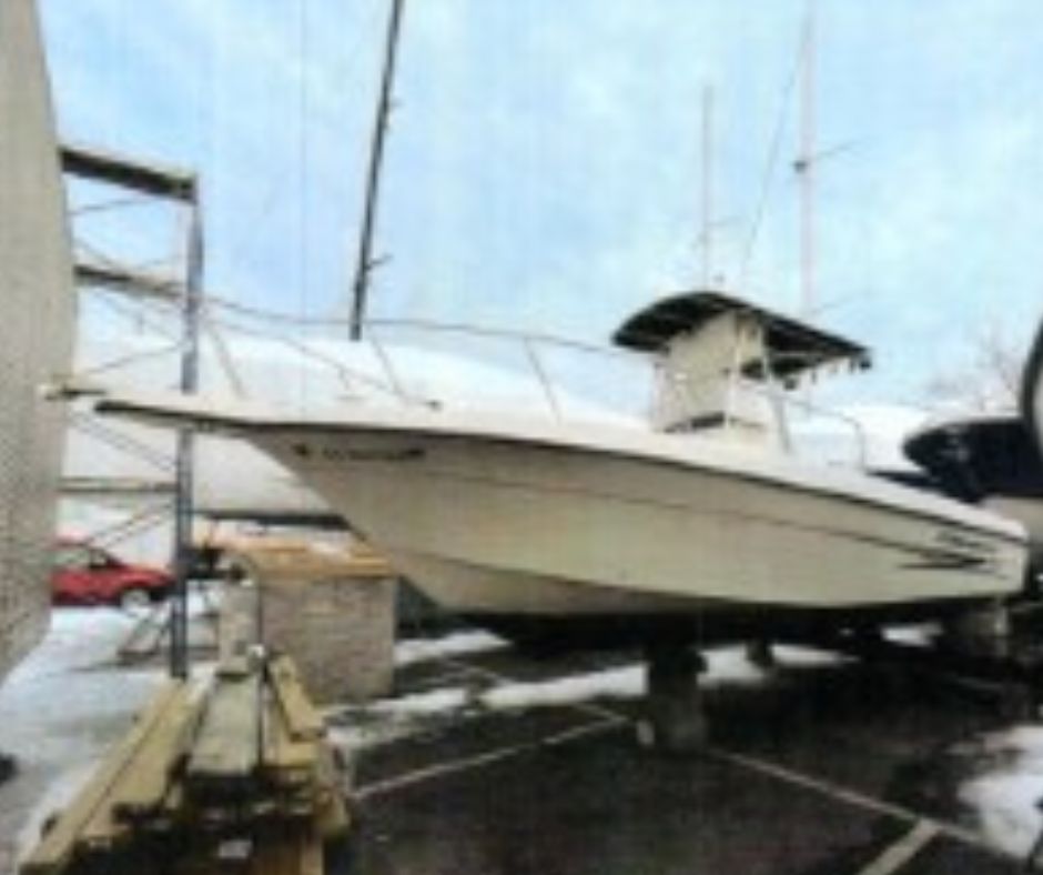 23'6", Hydra Sports 230CC