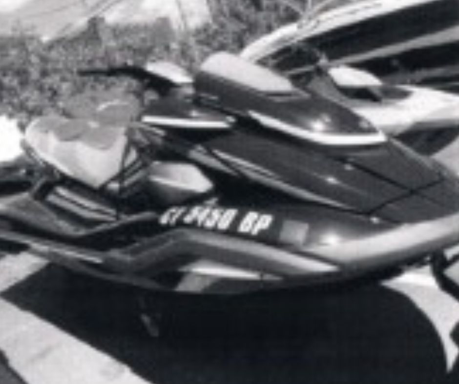 11'8", Yamaha FX1800