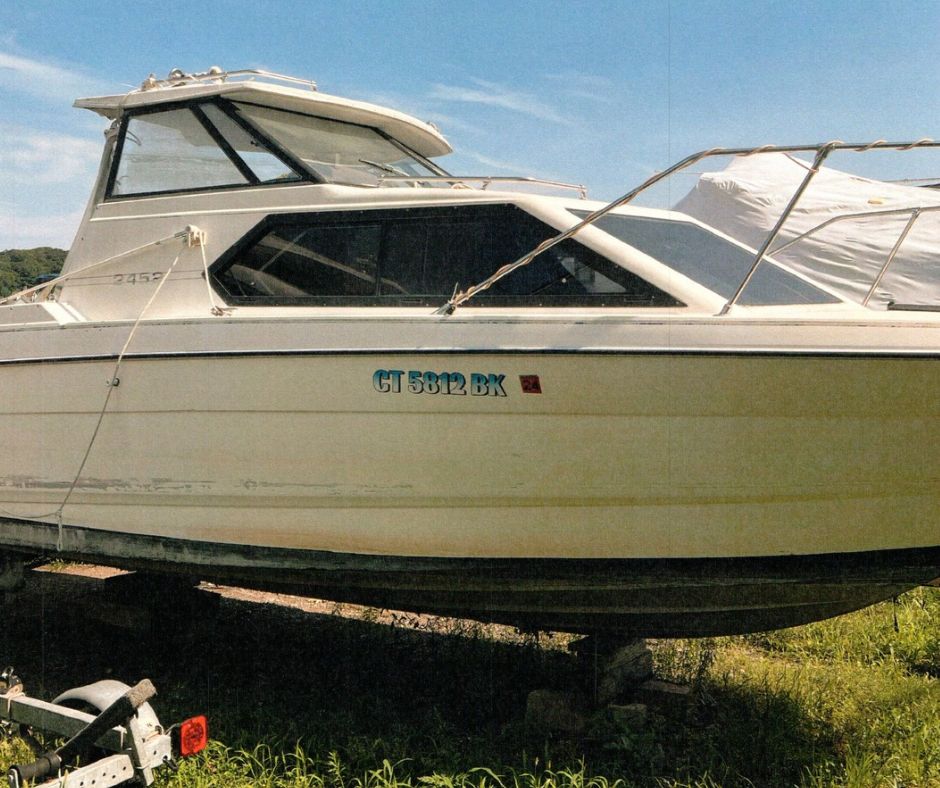 23'7",  Bayliner / 2452