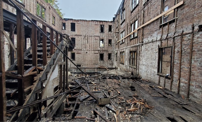 196 Homestead Ave ribbon Cutting