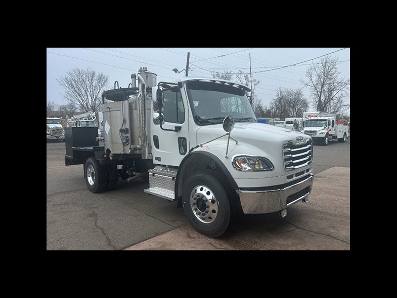 DCP Food and Standards recently purchased an oil rack truck designed to ensure the accuracy of fuel distribution throughout the state.