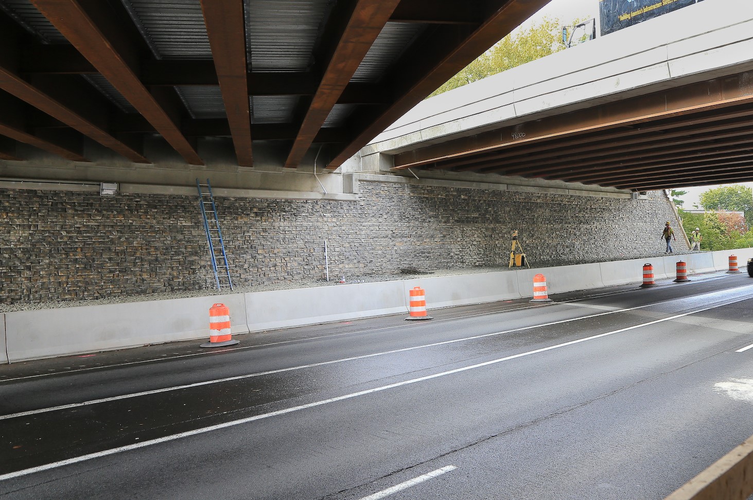 Completed abutments of Bridges 02366 and 02367 in East Hartford.