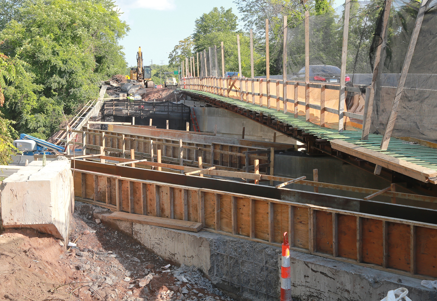 East Hartford Bridge 02369 8-22-18 Phase 2 demolition