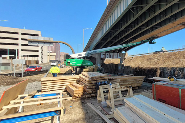 Lagging installation continues in advance of bridge demolition