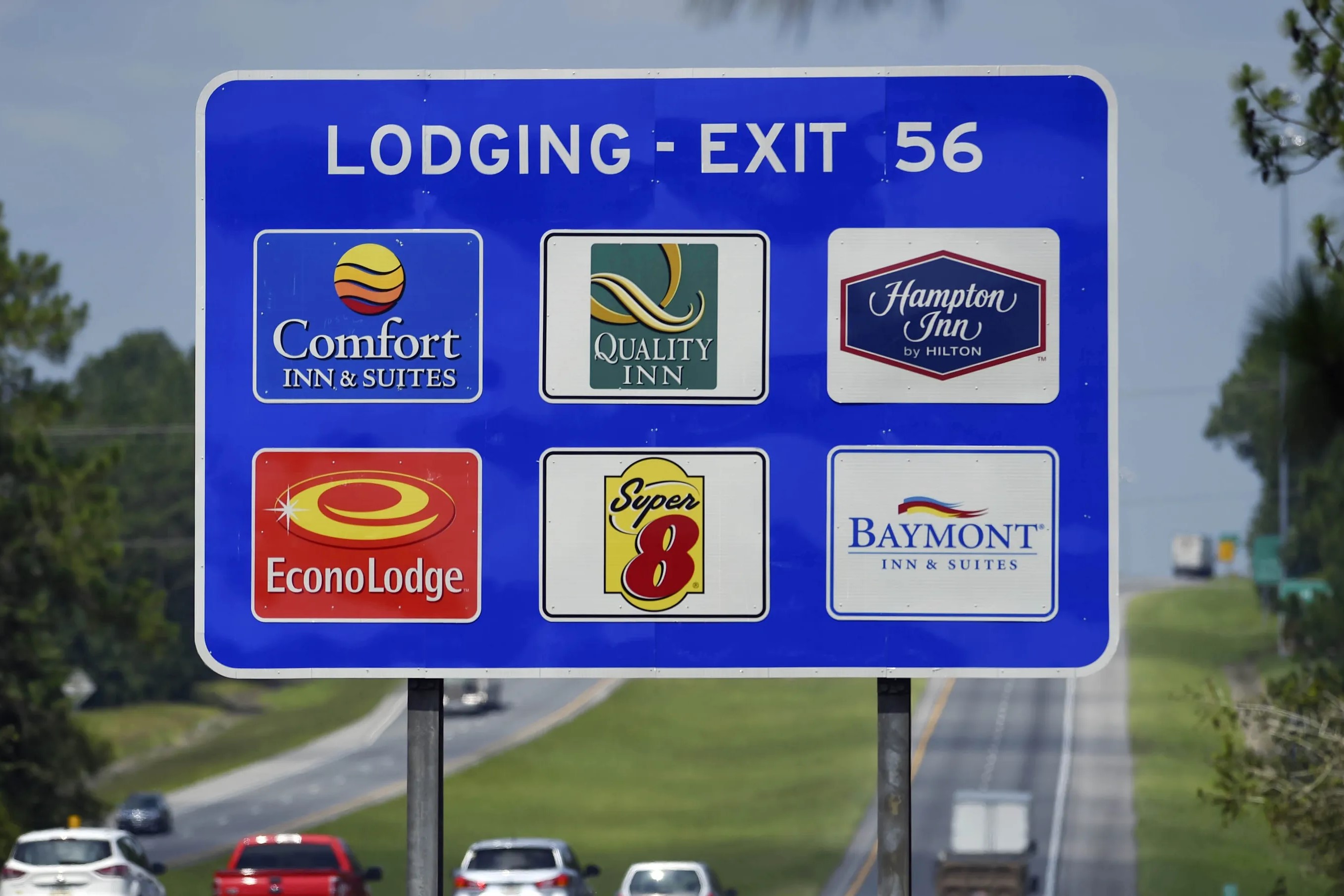 Lodging highway sign from interstate