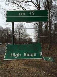 Merritt Pkwy Sign Replacement Pic 2