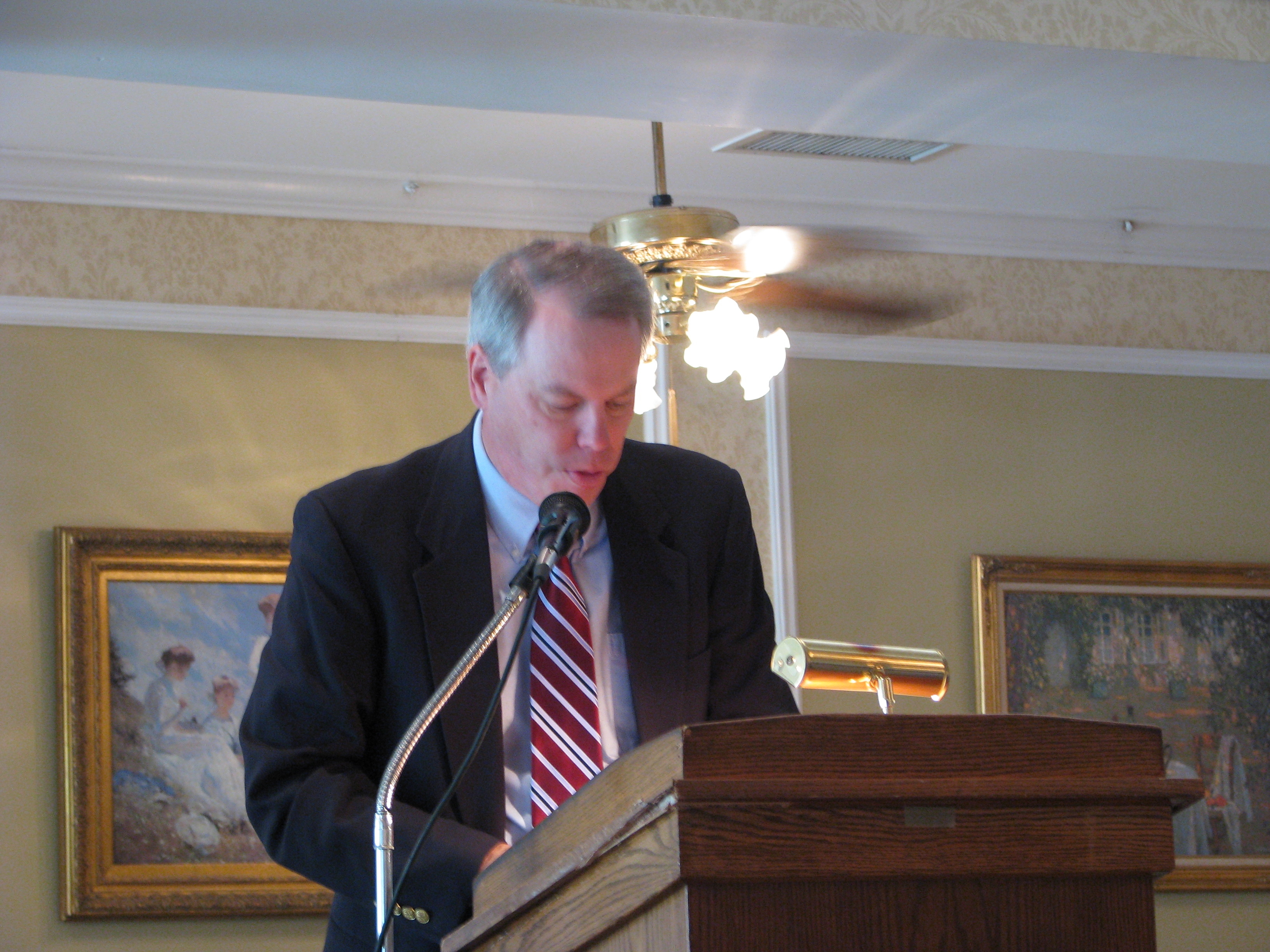 MAC Chair Peter Bucknall delivers opening remarks.