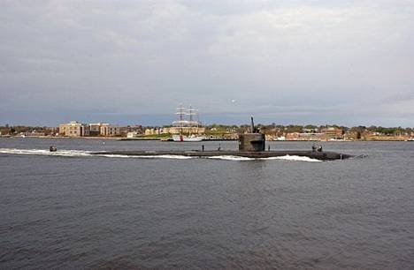 USS Philadelphia Arrives at Naval Submarine Base New London