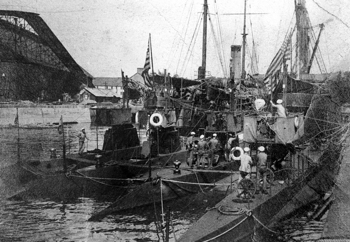 These D and G class submarines were among the first seven to arrive in Groton on Oct. 18, 1915.